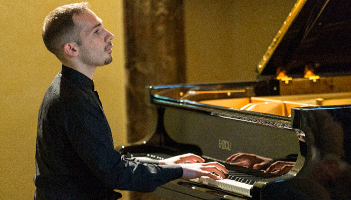 Giovedì 12 settembre recital di Orazio Sciortino