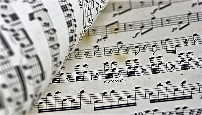 Manifestazione interna per un posto presso l’Archivio musicale