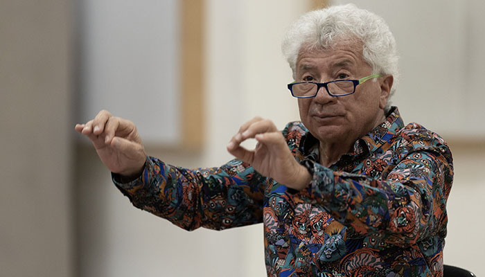Giovanni Andreoli dirige la tournée 