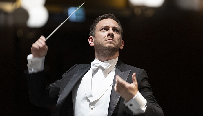 Pagine di Respighi e Casella con Daniel Smith sul podio