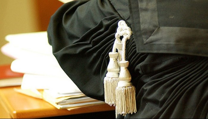 Avviso pubblico di istituzione di un elenco avvocati