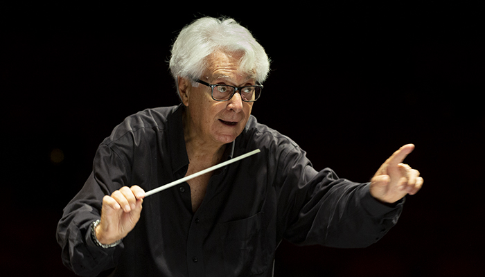 Elio Boncompagni dirige un programma musicale russo