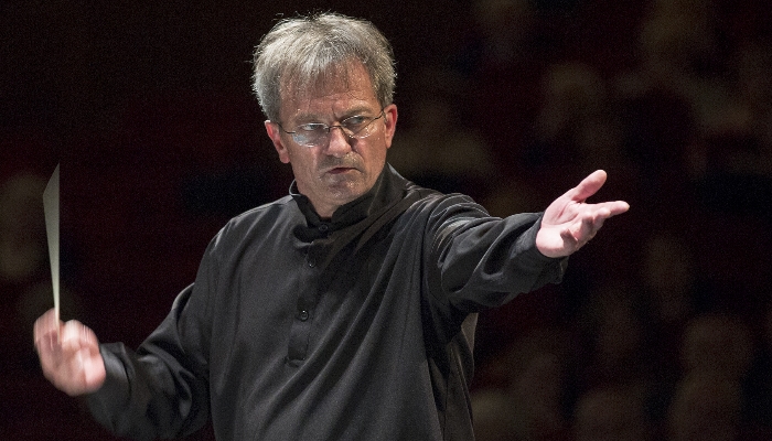 Gérard Korsten dirige lo 